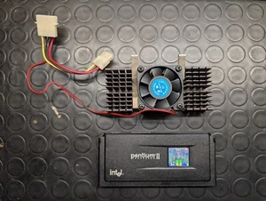 PROCESSORE INTEL PENTIUM 2 - Foto 1 di 2