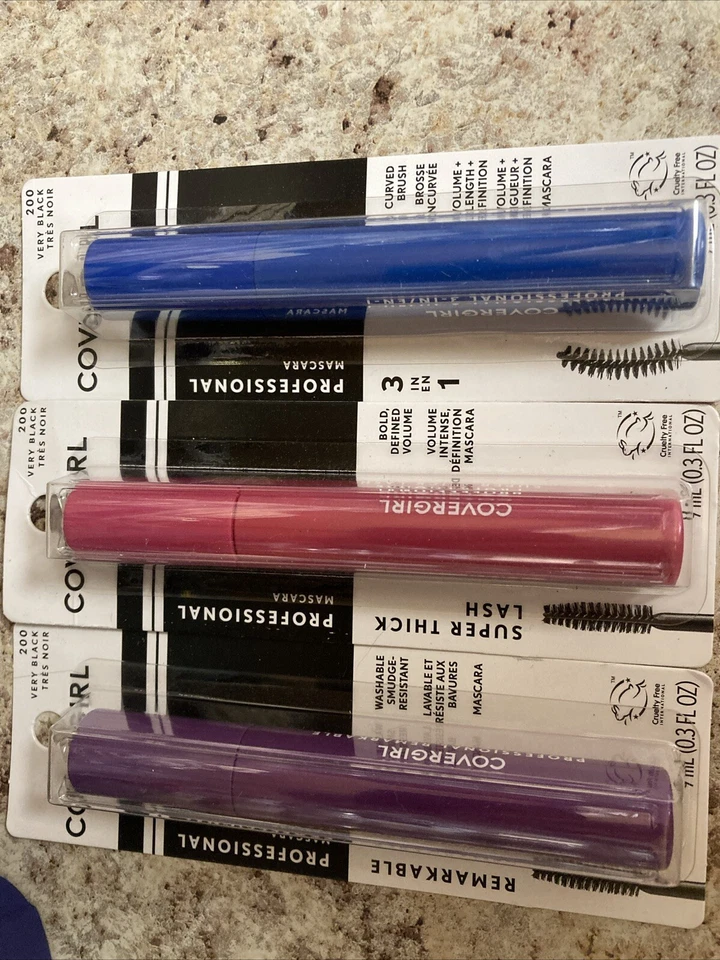 Covergirl Professional Remarkable Mascara 200 Very Black &