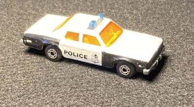 火柴盒系列编号 10 英寸 1979 SUPERFAST PLYMOUTH GRAN Fury ~ Lesney 制作 ~ 项目 D113 — 第 1/4 张图片