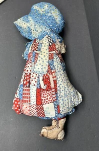 Almohada de tela Holly Hobbie cosida a mano de colección 20" material tela por favor leer - Imagen 1 de 18
