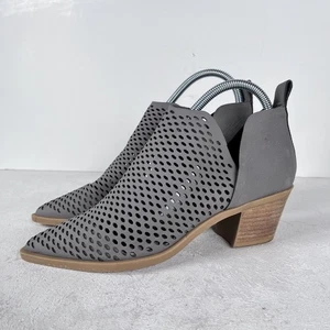 NEW Dolce Vita Grey Sher perforated Western Bootie Boots Pointed Toe 7.5 - Picture 1 of 8