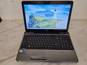 Toshiba Satelllite L755D 15.6 Laptop Pentium 2.0 8GB Ram 512GB HDD Windows 10 - Picture 1 of 8