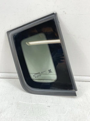 2016-2020 JEEP RENEGADE REAR RIGHT SIDE QUARTER WINDOW GLASS OEM - Изображение 1 из 4
