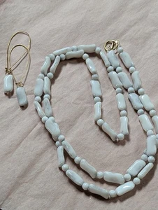 VTG 50'S ALL GLASS WAVY 24" GOLD TONE FINDING NECKLACE & EARRINGS - Picture 1 of 2