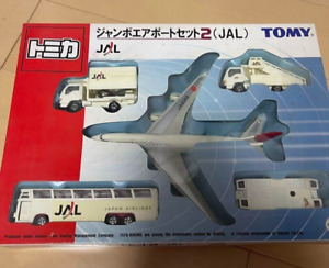 Tomy Tomica Jumbo Airport Set 2 Mini Car JAL NOS JAPAN Boeing 747-400