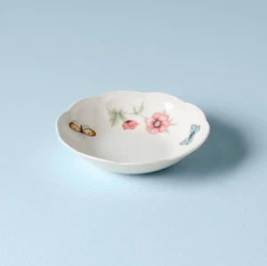 Lenox Fine China - BUTTERFLY MEADOW - Fruit Bowls - Set of Four N/O - Picture 1 of 1