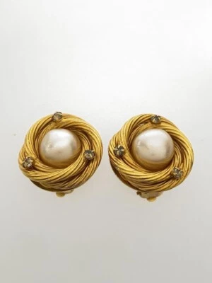 Chanel Vintage Pearl Earrings Clip On Gold Plated - Image 1 of 4