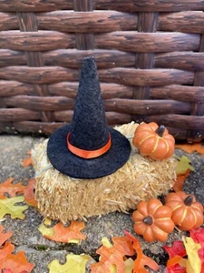 Dollhouse Miniature Halloween Witch Hat Black Costume 1” Scale 1:12 Fairy Garden - Picture 1 of 3