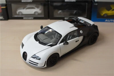 AUTOart 1/18 Scale Bugatti VEYRON SUPER SPORT Diecast Model Car Toys - Image 1 of 4