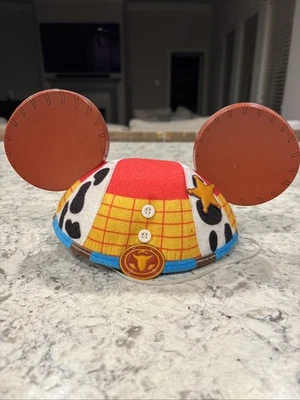 Orejas de Mickey Woody para niños pequeños de Toy Story Foto 1 de 2