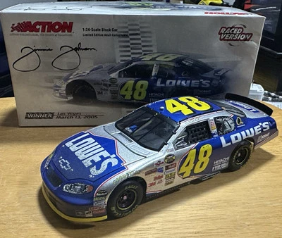 Jimmie Johnson 2005 Las Vegas Win 1/24 Raced Version NASCAR Diecast - Image 1 of 4