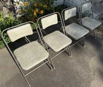 Juego de 4 sillas acolchadas de vinilo crema plegable Mid Century Samsonite vintage años 50 MCM Foto 1 de 4