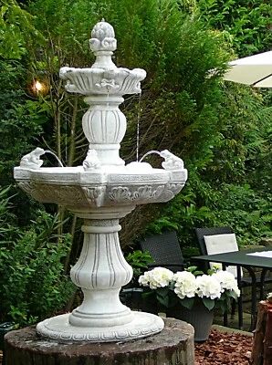 🔶 Froschbrunnen Komplett 2 Pumpen 1 Bodenplatte Springbrunnen Stein BLACKFORM - Bild 1 von 4