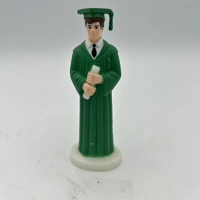 Figura de niño de graduación adorno de pastel masculino 4 1/2" vestido verde grado HS College Foto 1 de 3