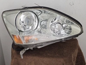 2004-2006 lexus ls 430 front right side xenon headlight assy - Picture 1 of 4