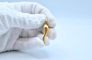 18k Vintage Gold Italian Horn Pendant/Charm. 2.4gr - Picture 1 of 5