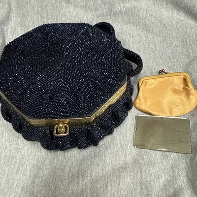 Bolso de noche vintage azul con cuentas, ¿circa años 40? Foto 1 de 4