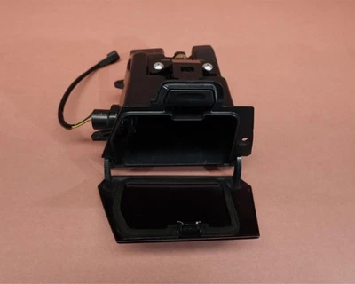 07-12 2007 Yamaha FJR1300 FJR 1300 caja de almacenamiento interior delantera (dañada) Foto 1 de 4