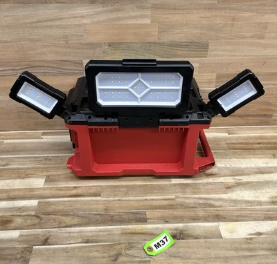 Milwaukee Tool 2357-20 M18 Packout Light/Charger (Tool Only) M37 - Image 1 of 4