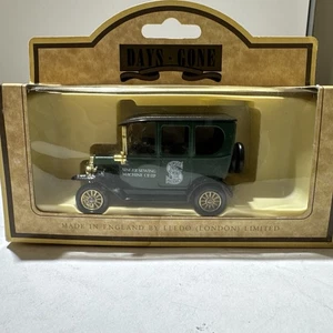 Lledo Days Gone 1934 Ford Model A Truck – Singer Sewing Machine 1:43 Diecast - Picture 1 of 18