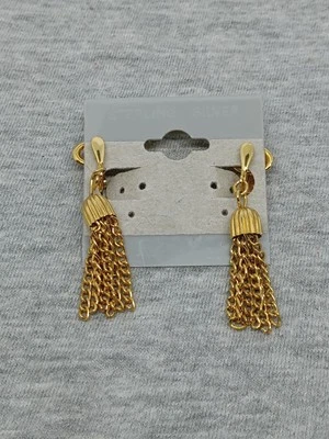 Brincos vintage Crown Trifari tom dourado borla pendurado clipe assinado 1,75" - Imagem 1 de 4