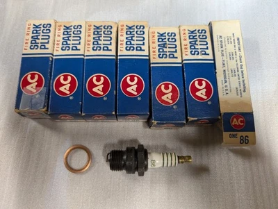 Seven Vintage NOS AC Spark Plugs. 86, 5569530, GM - Image 1 of 4
