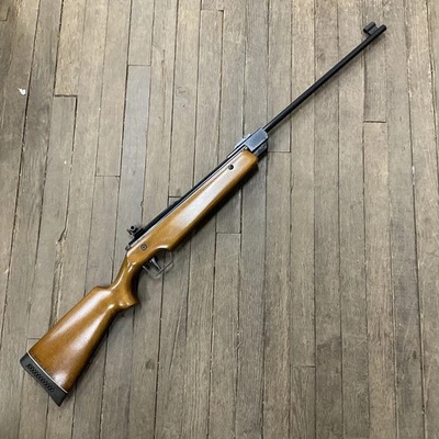 Mira trasera ajustable Beeman M 250 .177 Cal20 1/2 barril con capucha Beeman. Foto 1 de 4