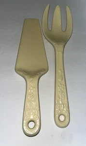 New Fiesta China Specialties Ivory Fork Cake Pie Server - Picture 1 of 3