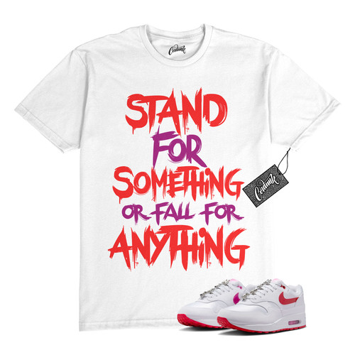 T shirt Air Max 1 PRM San Valentino bianca rossa rosa giocosa abbinata WHT STAND
