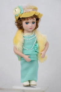 Porcelaine Poupée Princesse Elizabeth Bowes-Lyon Royal Poupées Collection - Bild 1 von 2