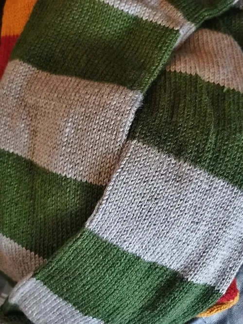 Bufanda de Harry Potter tejida a mano a rayas Slytherin Foto 1 de 1