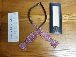 Vintage 1980's Tie Rack Self Tie Silk Bowtie - Picture 1 of 7