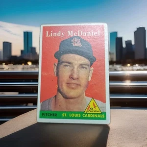 1958 Topps Baseball Cards St Louis Cardinals Lindy McDaniel P VTG #180 No Crease - Picture 1 of 2