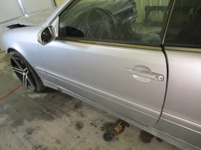 (LOCAL PICKUP ONLY) Driver Front Door 208 Type Convertible CLK320 Fits 99-03 MER - Imagem 1 de 4