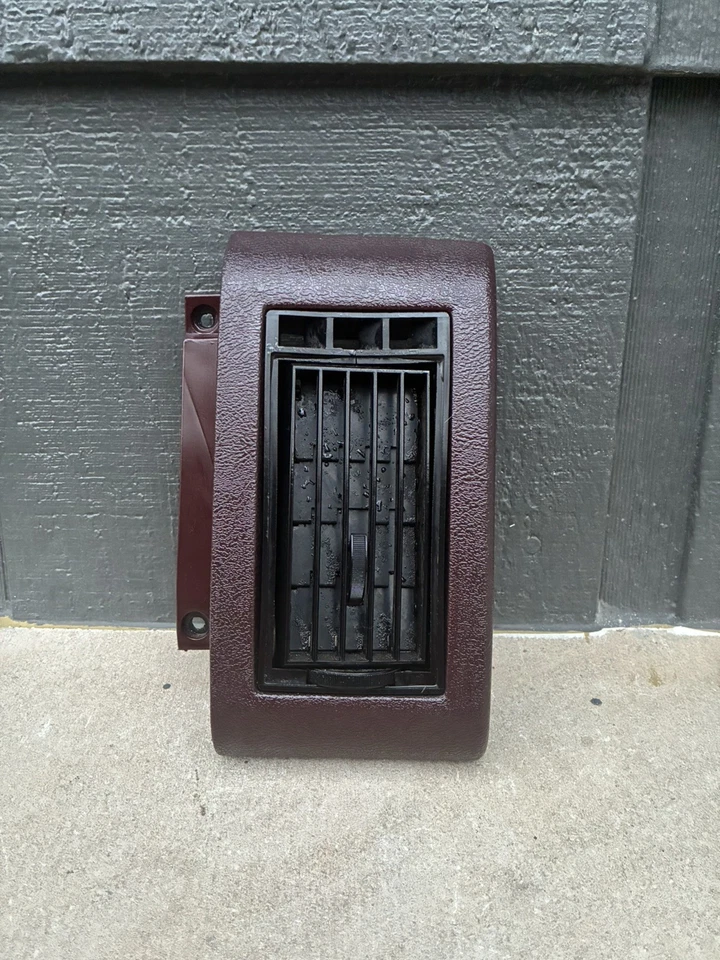 Camión Chevy GMC 88-94 rojo borgoña tablero ventilación moldura OEM GM C1500 K1500 Foto 1 de 4