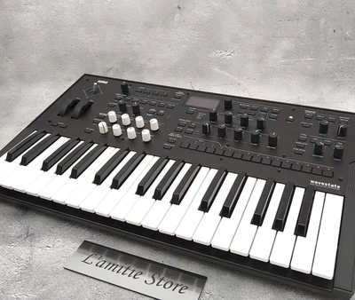 Korg Wavestate Wave Sequencing Synthesizer Keyboard 37 Tasten Schwarz 56cm... - Bild 1 von 4