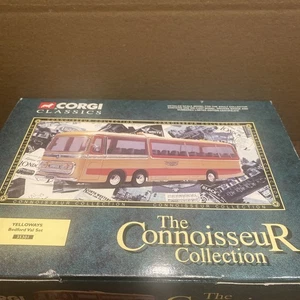 Corgi 1/50 Scale Diecast 35301 - Yelloways Bedford Val Set - Picture 1 of 11