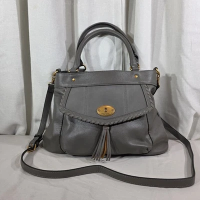 Bolso Bandolera Rosetti Gris Imitación Cuero Borla Whipstitch Logo Dorado  Foto 1 de 4