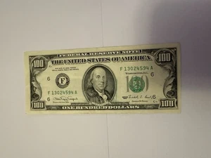 USA Bank Note: USA, One Hundred Dollar 1990 No. F13024594 A - Picture 1 of 2