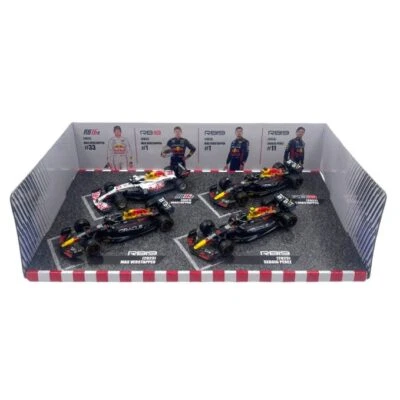 Modellino F1 Bburago 1/43 Set Red Bull F1 RB16B N.33 + RB18 N.1 + RB19 N.1 + ... - Immagine 1 di 4