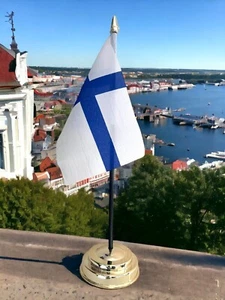 FINLAND TABLE FLAG 6"X4" 15cm x 10cm WITH FLAT GOLDEN BASE 25cm tall Helsinki - Picture 1 of 1