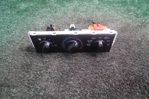 1998 1999 MERCURY GRAND MARQIUS TEMPERATURE AC Control OEM - Picture 1 of 3