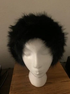 Hat FURRY super soft n COMFY.... Brand New,,,, FREE shipping - Picture 1 of 3
