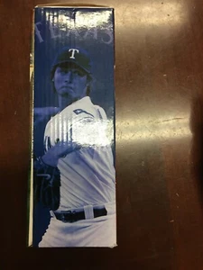 Brand New DARVISH-Uniform #11Texas Rangers K-COUNTER “RED HAT" 2013 BOBBLEHEAD - Picture 1 of 12