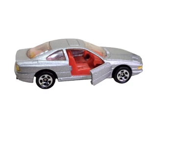 Hot Wheels BMW 850i Silver w/ Red Interior # 498 Doors Open & Rolls Smooth / VG+ - Image 1 of 4