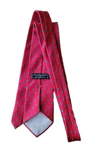 VINTAGE Christian Dior Tie Red Silk Paisley Made In USA 90s - Picture 1 of 3