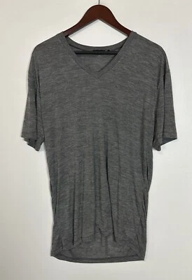 #316 Camiseta Alternativa Cuello en V Mezcla Poliéster Talla XL GRIS Foto 1 de 4