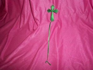 Handmade Cross Bookmark - Green - Picture 1 of 2