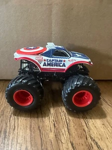 Hot Wheels Monster Jam Captain America Marvel Truck 1:64 - Picture 1 of 2