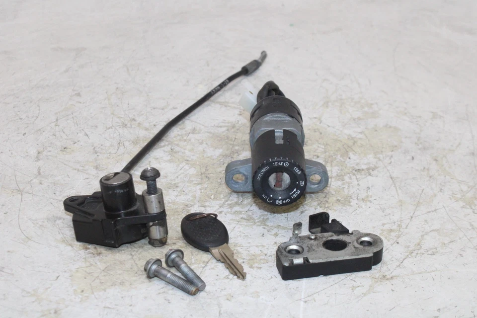 Juego de llaves de encendido Aprilia Dorsoduro 750 2011 OEM con bloqueo de asiento Foto 1 de 4